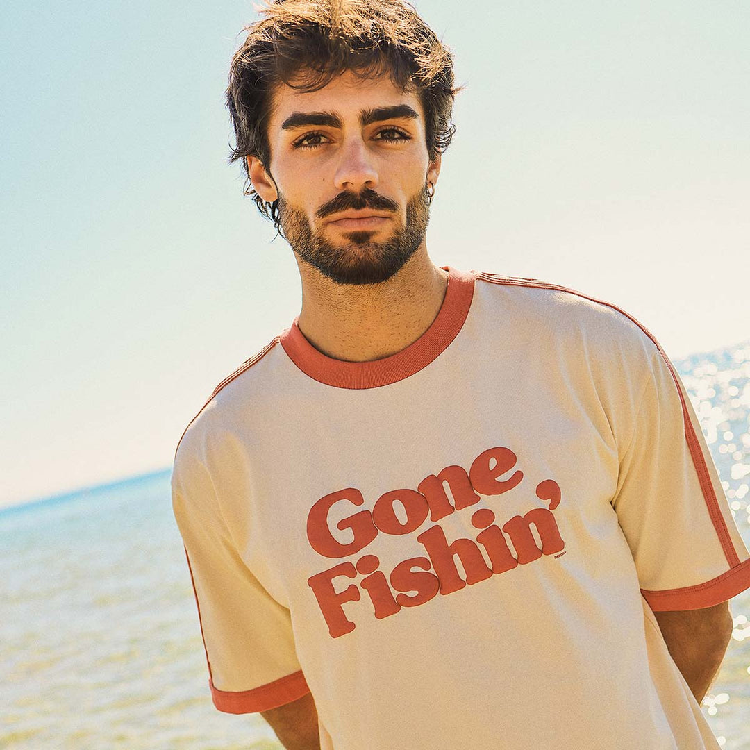SKWOSH Mens Gone Fishin' Boxy Ringer Tee in Off White