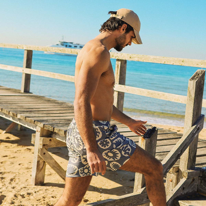 SKWOSH Mens Sunburst Everyday Shorts in Charcoal