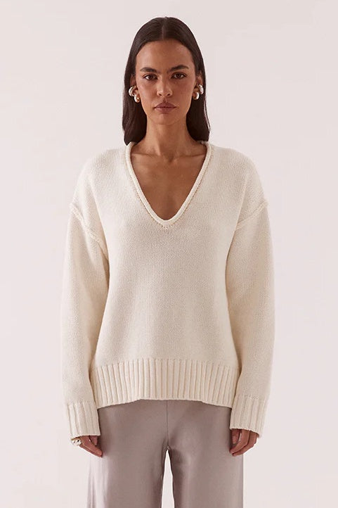 SOVERE Womens Lane Plunge Sweater in Cream