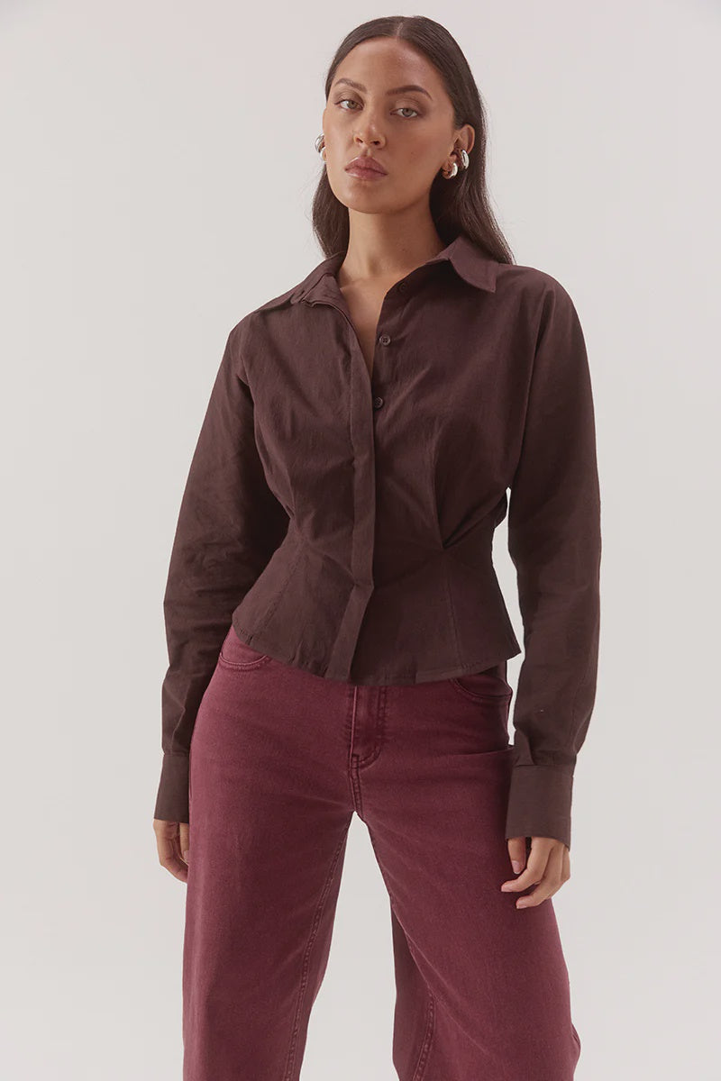 SOVERE Womens Marlowe Shirt in Espresso