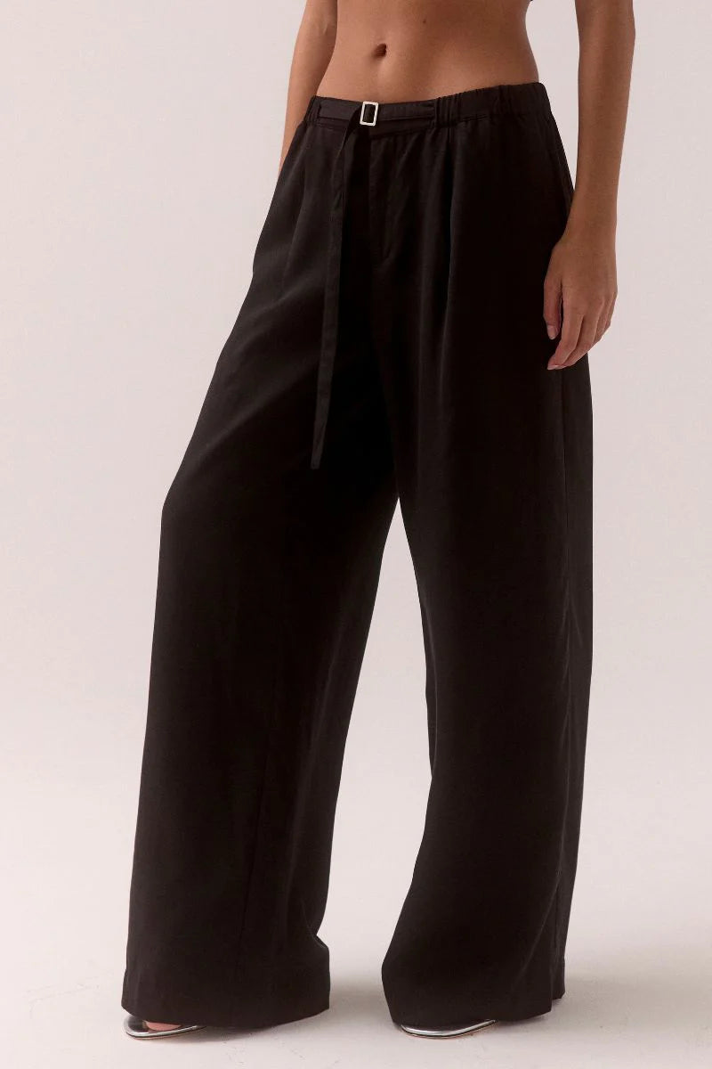 SOVERE Womens Espy Pants In Black
