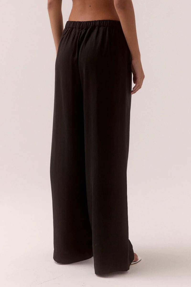 SOVERE Womens Espy Pants In Black