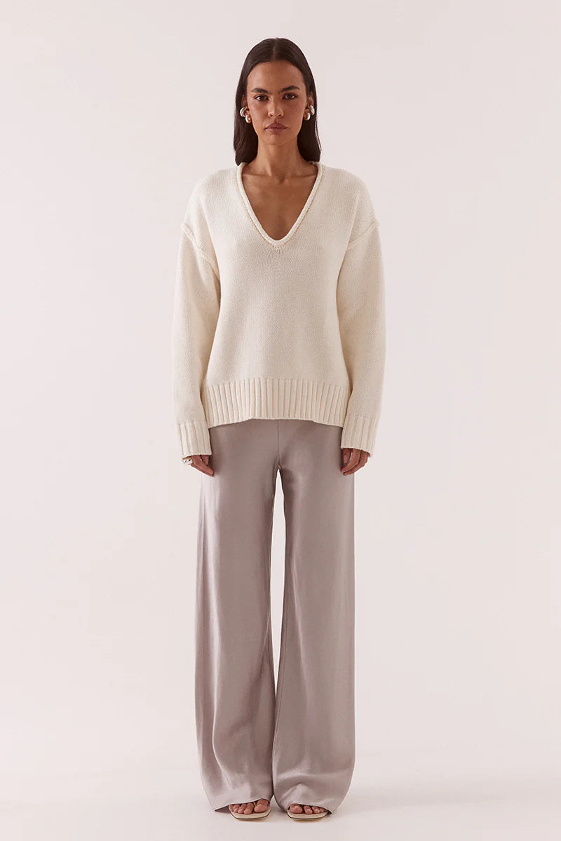 SOVERE Womens Lane Plunge Sweater in Cream