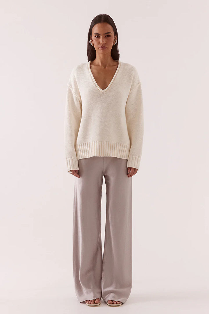 SOVERE Womens Lane Plunge Sweater in Cream