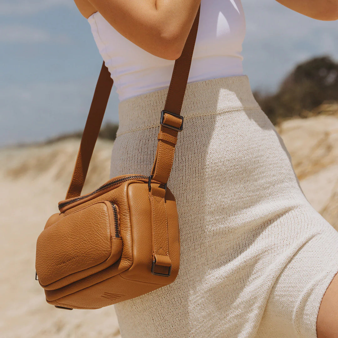 STATUS ANXIETY Loved You First Leather Camera Bag - Tan, WOMENS BAGS & CLUTCHES, STATUS ANXIETY, Elwood 101