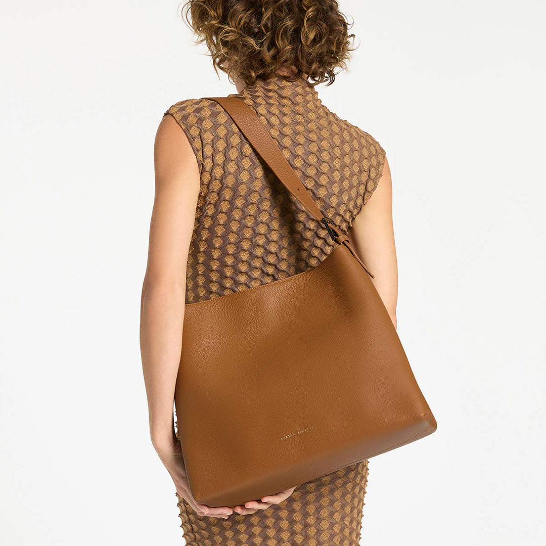 STATUS ANXIETY Womens Forget About It Leather Tote Bag - Camel, WOMENS BAGS & CLUTCHES, STATUS ANXIETY, Elwood 101