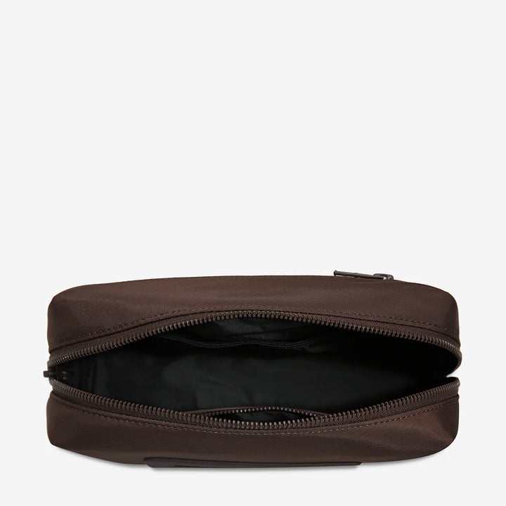 STATUS ANXIETY Womens Hunter Recycled Toiletry Bag Medium - Truffle