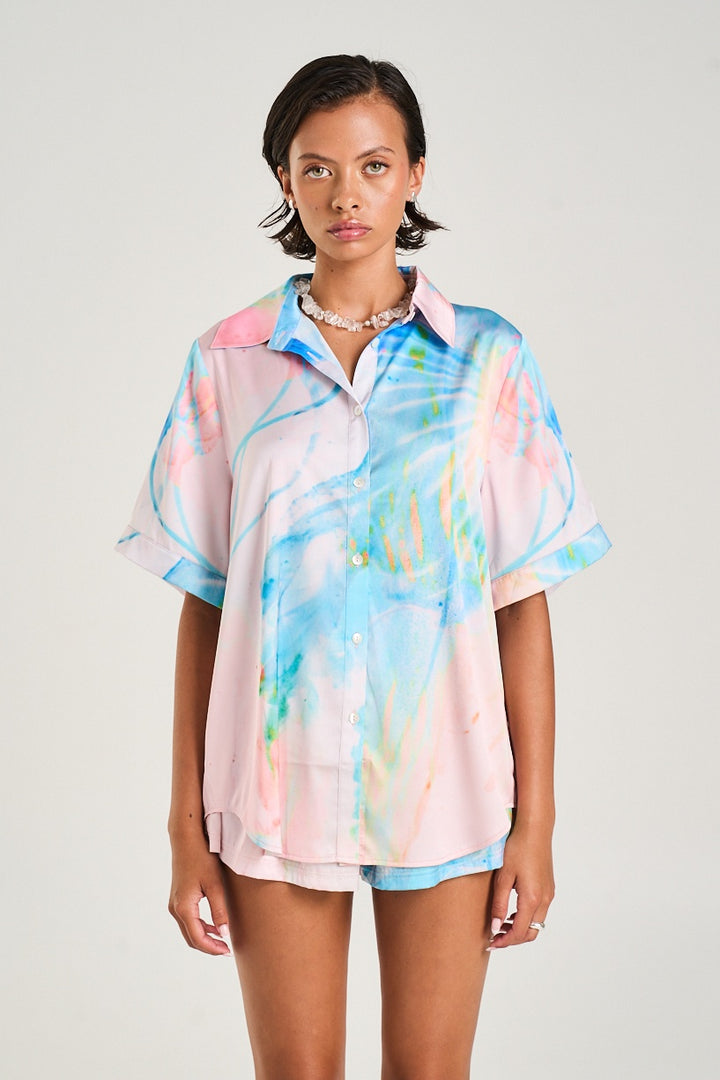 SUMMI SUMMI Womens Button Up Shirt in Medusa Phase Print