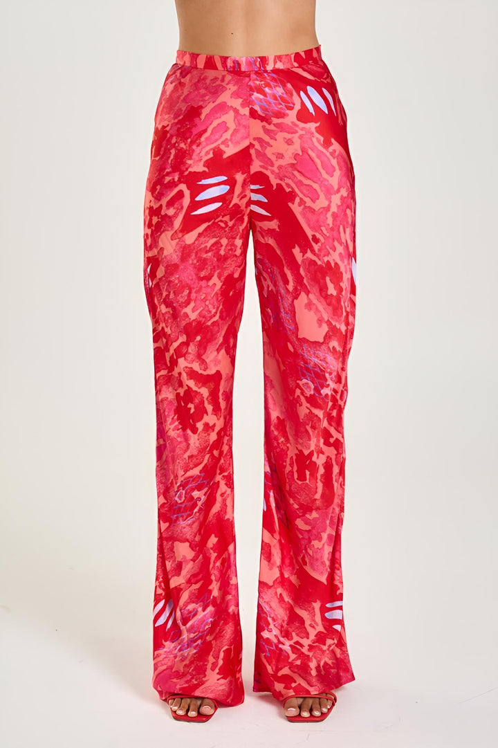 SUMMI SUMMI Womens Flare Pants in Red Cycloid Print