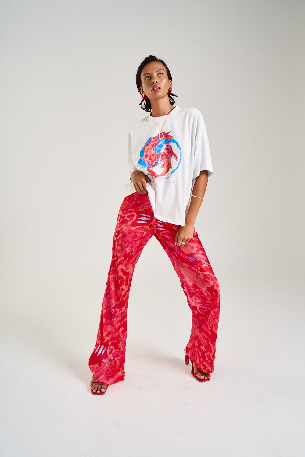 SUMMI SUMMI Womens Flare Pants in Red Cycloid Print