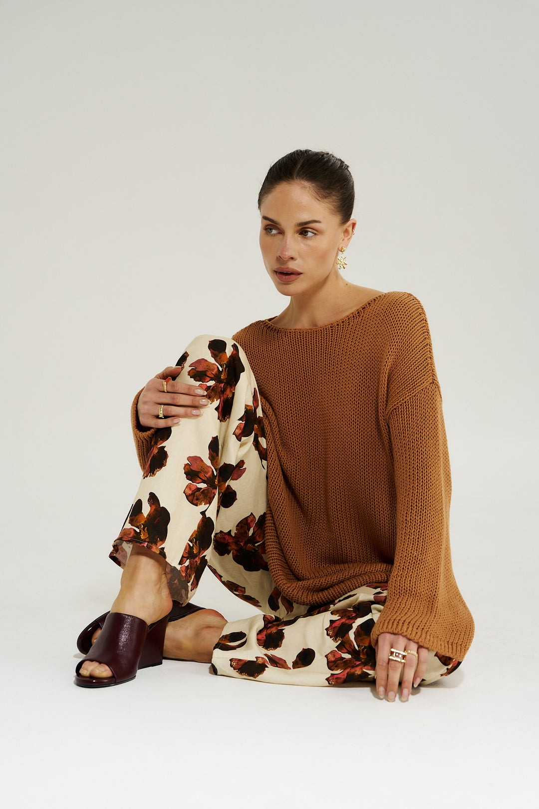 SUMMI SUMMI Womens Bell Long Sleeve Knit in Toffee, WOMENS KNITS & SWEATERS, SUMMI SUMMI, Elwood 101
