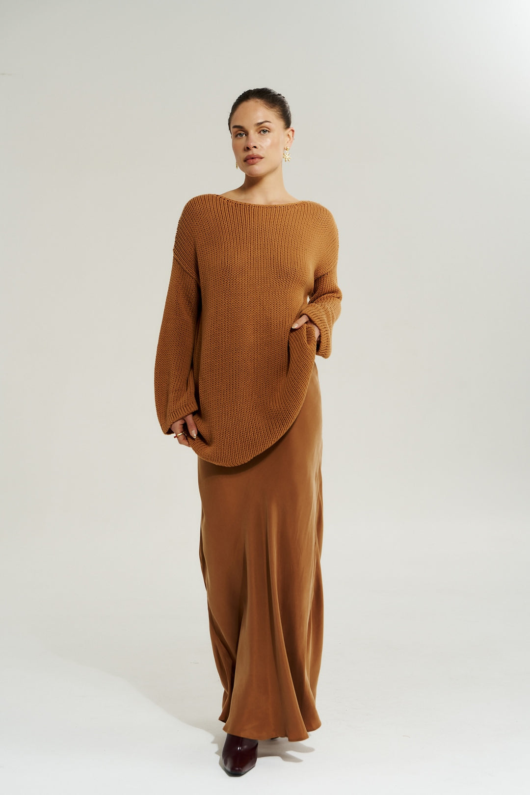 SUMMI SUMMI Womens Bell Long Sleeve Knit in Toffee, WOMENS KNITS & SWEATERS, SUMMI SUMMI, Elwood 101