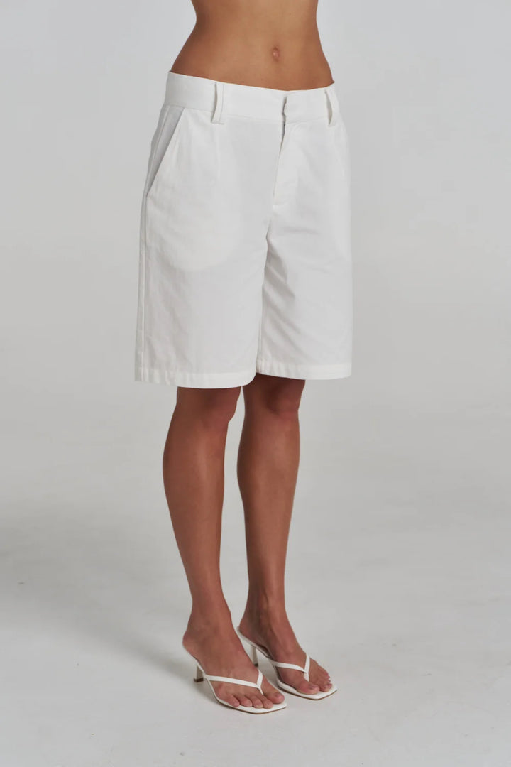 SUMMI SUMMI Womens Bermuda Short In Ivory