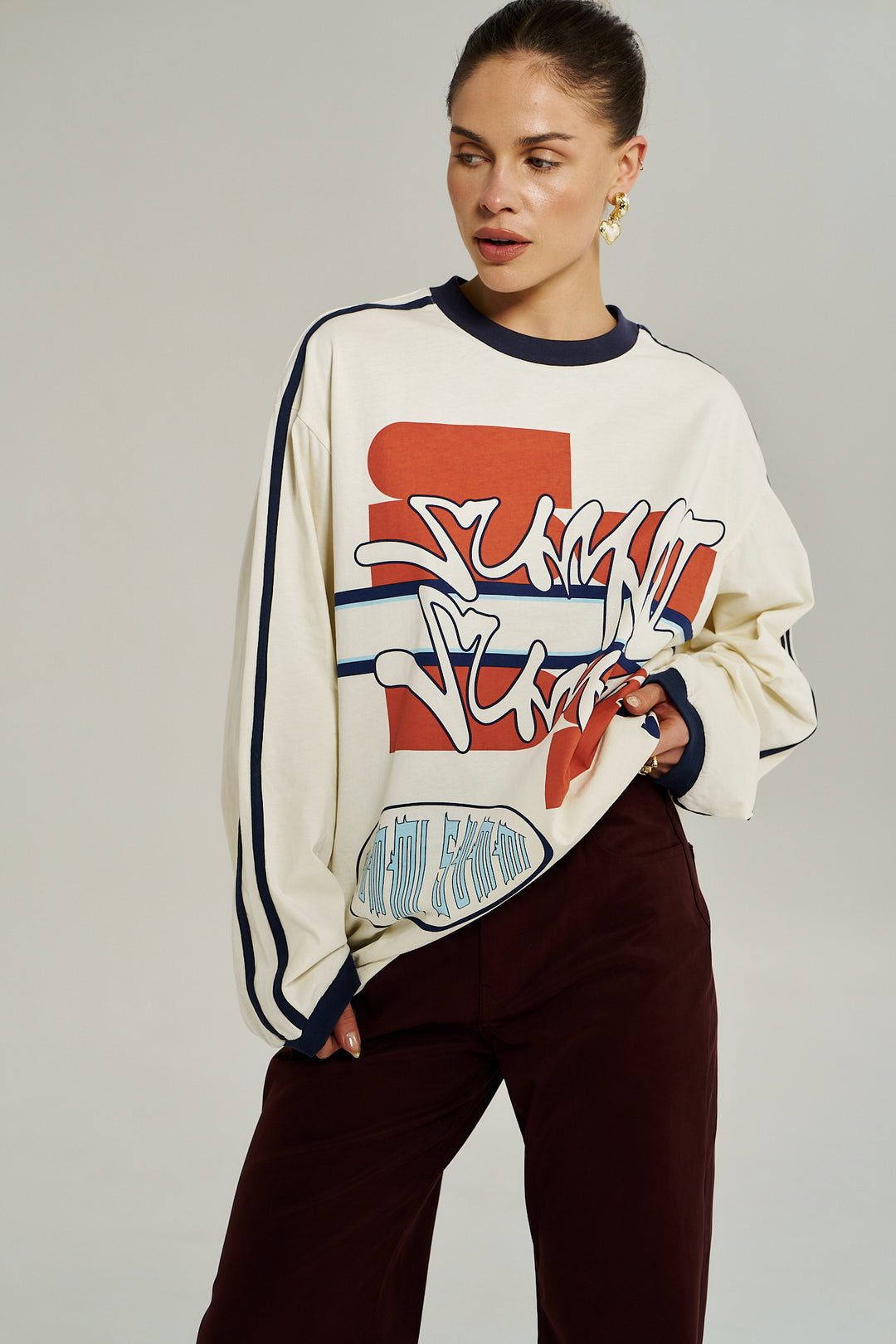 SUMMI SUMMI Womens Bleu 55 Long Sleeve Tee in Vintage White, WOMENS TEES & TANKS, SUMMI SUMMI, Elwood 101