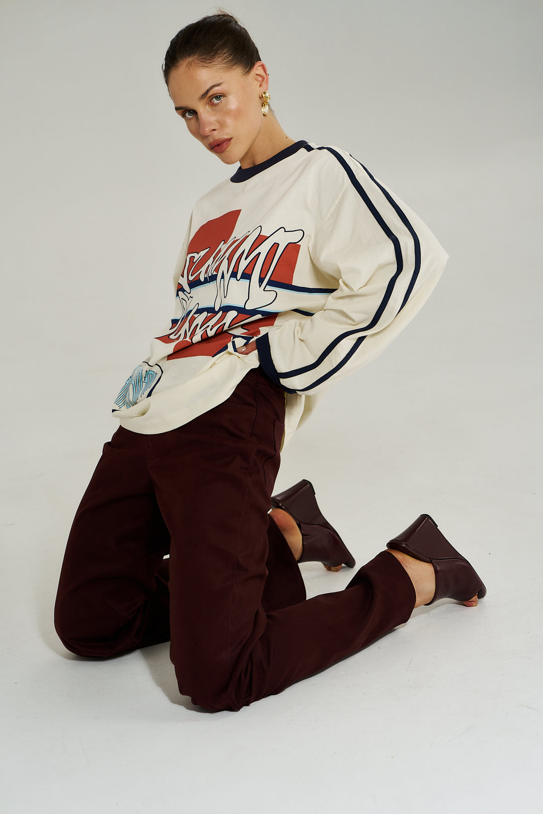 SUMMI SUMMI Womens Bleu 55 Long Sleeve Tee in Vintage White, WOMENS TEES & TANKS, SUMMI SUMMI, Elwood 101