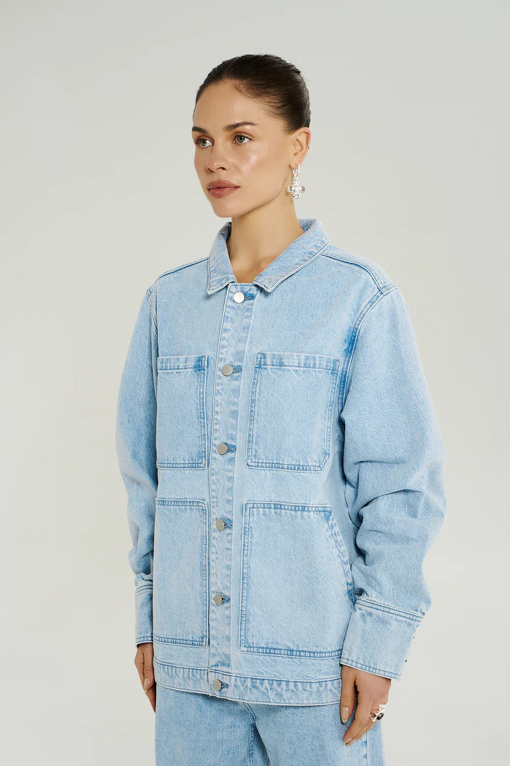 SUMMI SUMMI Womens Denim Jacket in Icel Denim, WOMENS COATS & JACKETS, SUMMI SUMMI, Elwood 101