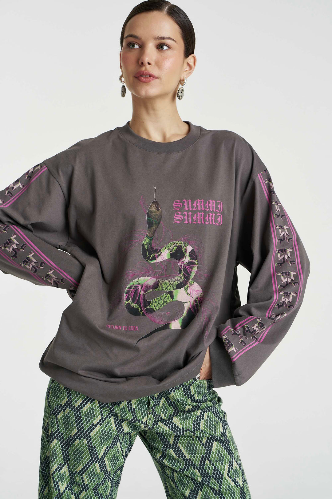 SUMMI SUMMI Womens Eden Long Sleeve Tee in Shadow, WOMENS TEES & TANKS, SUMMI SUMMI, Elwood 101