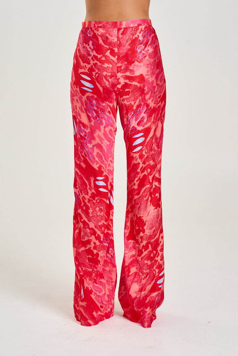 SUMMI SUMMI Womens Flare Pants in Red Cycloid Print