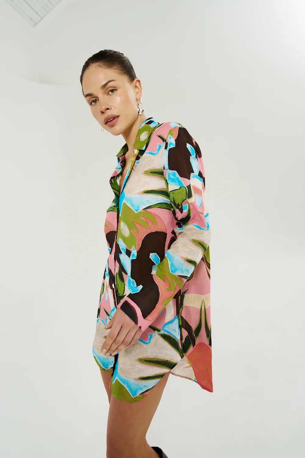 SUMMI SUMMI Womens LS Ash Shirt Dress in Wonderland Print, WOMENS DRESSES, SUMMI SUMMI, Elwood 101