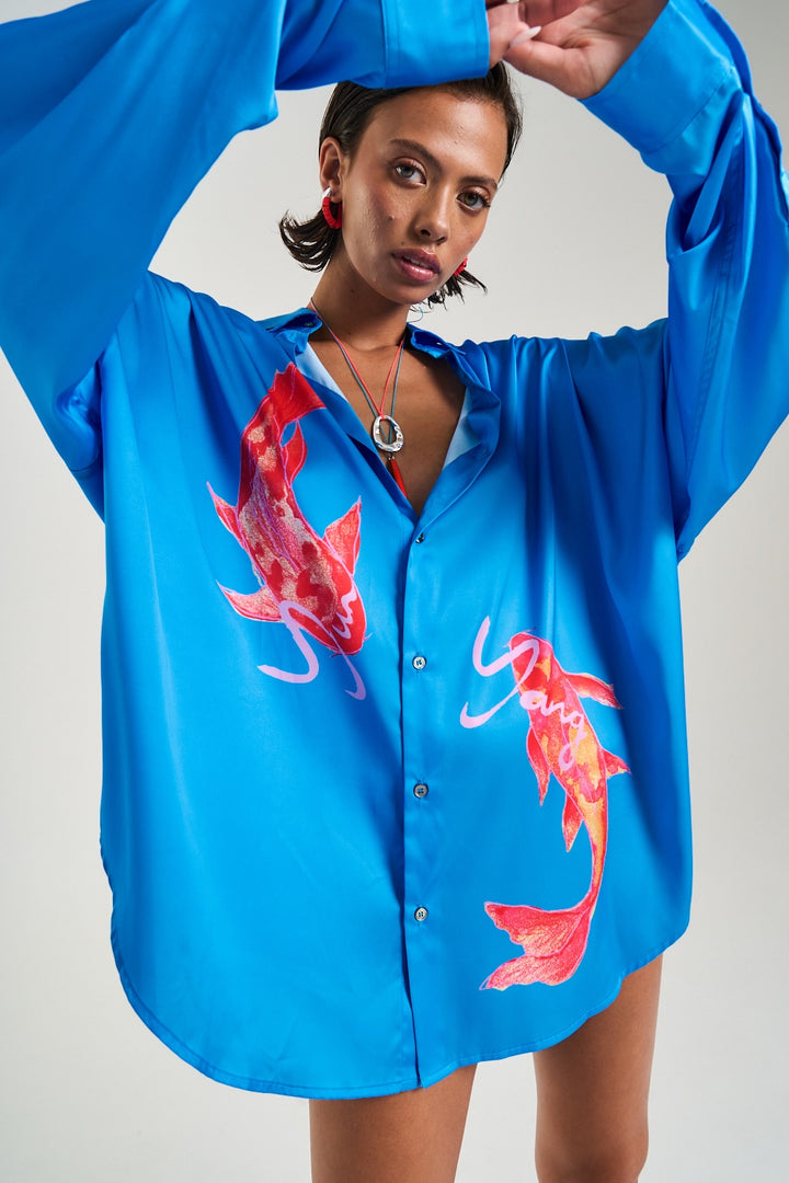 SUMMI SUMMI Womens Long Sleeve OS Shirt in Koi Print