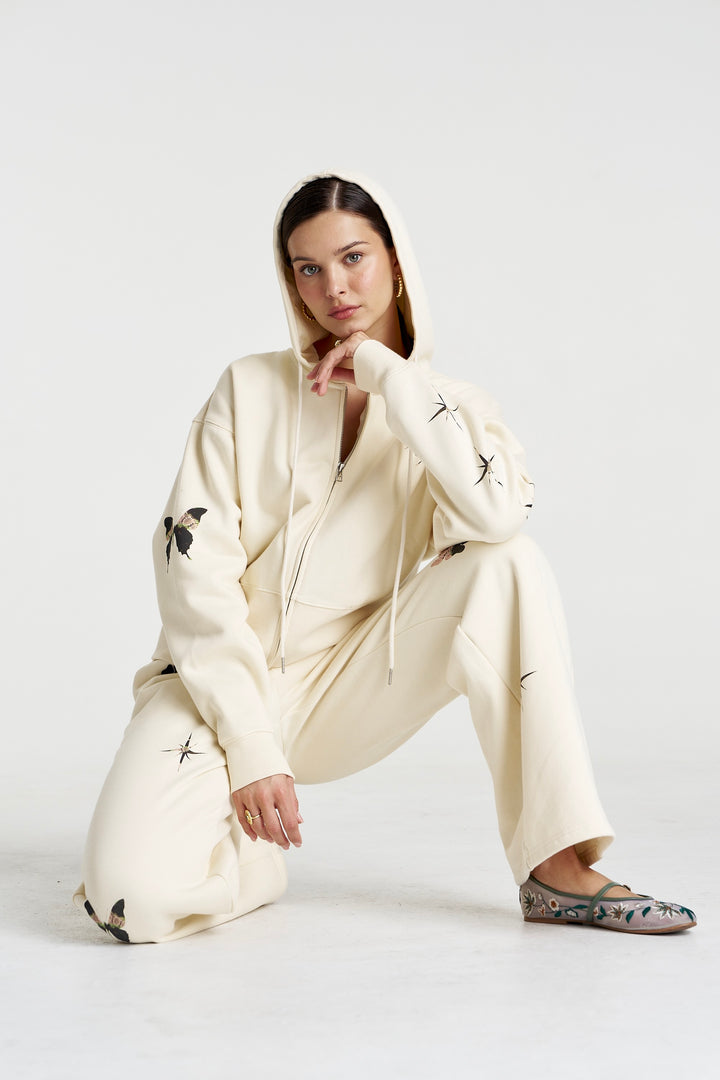 SUMMI SUMMI Womens Motif Hoodie in Vanilla, WOMENS HOODIES, SUMMI SUMMI, Elwood 101