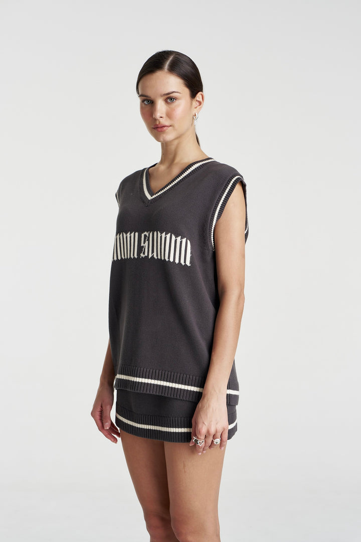SUMMI SUMMI Womens Summi V Neck Knit Vest in Shadow