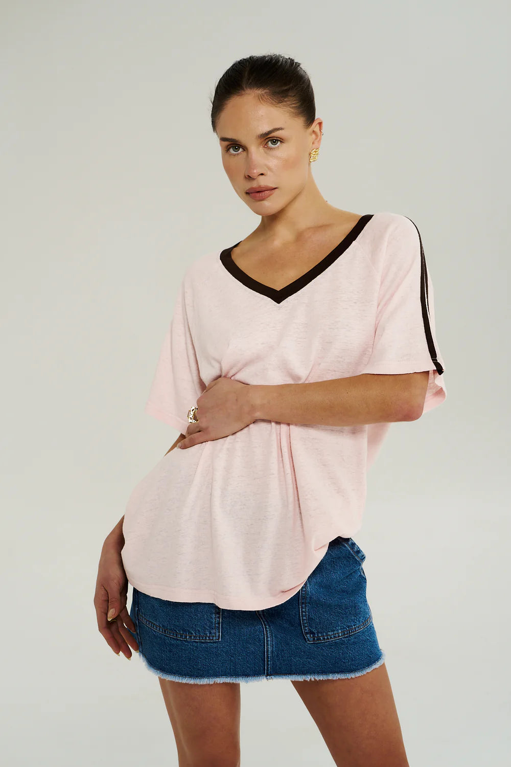SUMMI SUMMI Womens V Neck Jersey Tee in Dusty Rose, WOMENS TEES & TANKS, SUMMI SUMMI, Elwood 101