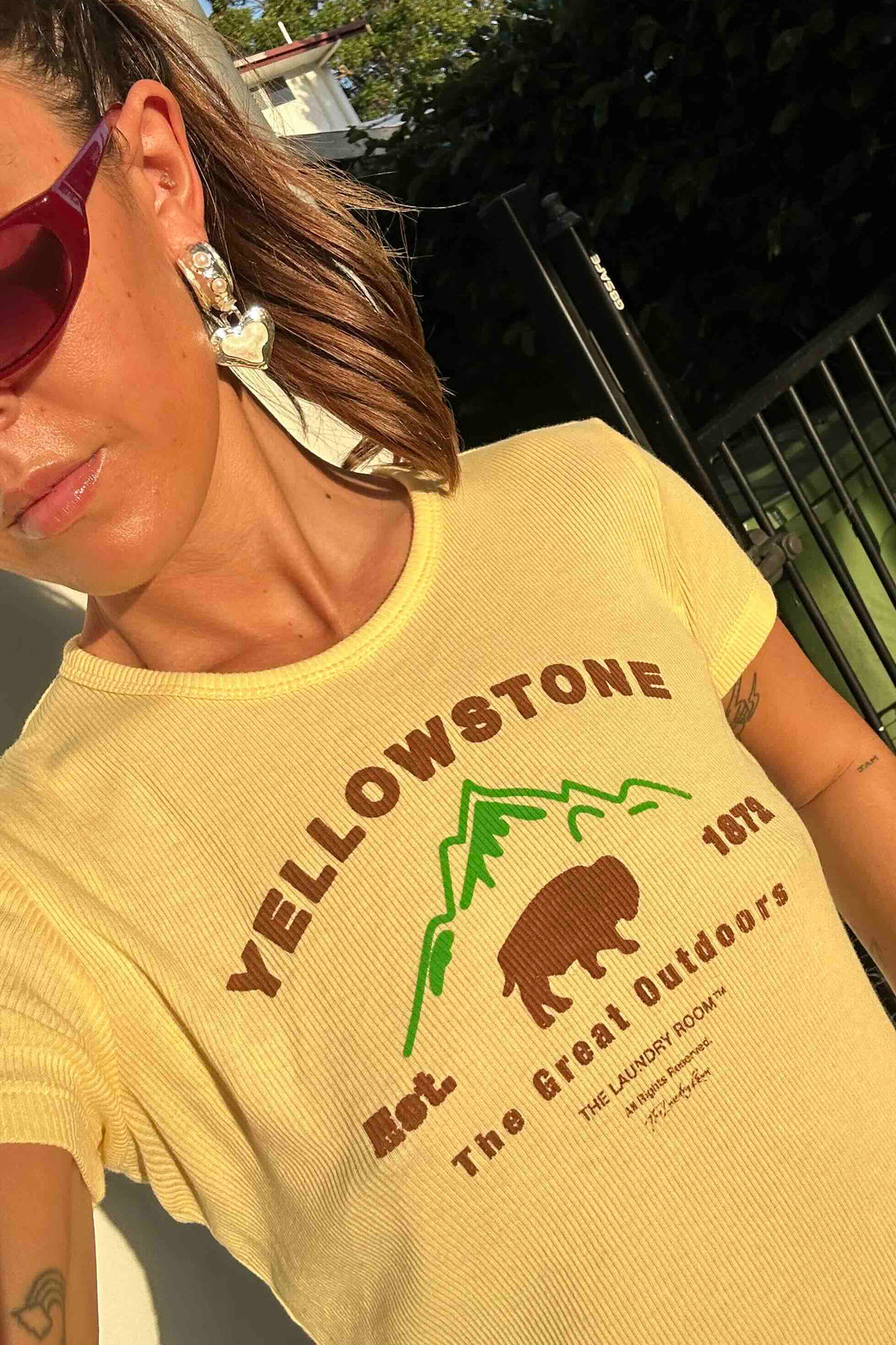 THE LAUNDRY ROOM Womens Yellowstone Bison Baby Tee Tee - Old Gold, WOMENS TEES & TANKS, THE LAUNDRY ROOM, Elwood 101