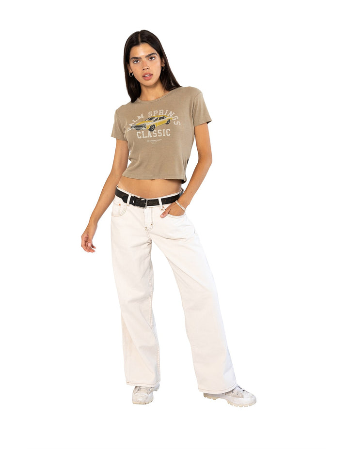 THE LAUNDRY ROOM Womens Palm Springs Classic Baby Tee in Camel Gold