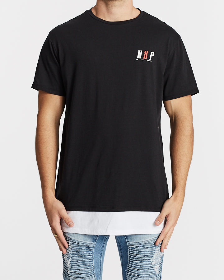 Nena Pasadena MENS HISTORY RELAXED LAYERED HEM TEE - GRAPHITE, MENS TEE SHIRTS, NENA PASADENA, Elwood 101