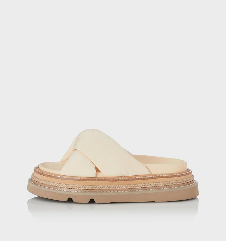 ALIAS MAE Womens Vera Slides - Butter, WOMENS SHOES, ALIAS MAE, Elwood 101